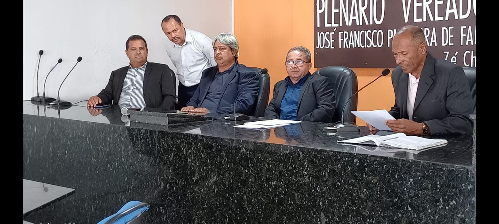 Imagem da notícia: VEREADORES APROVAM PROJETOS DE LEIS DE AUTORIA DO PODER EXECUTIVO.