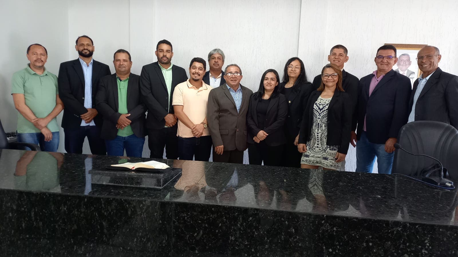 Imagem da notícia: VEREADORES APROVAM PROJETOS DE LEIS POR UNANIMIDADE