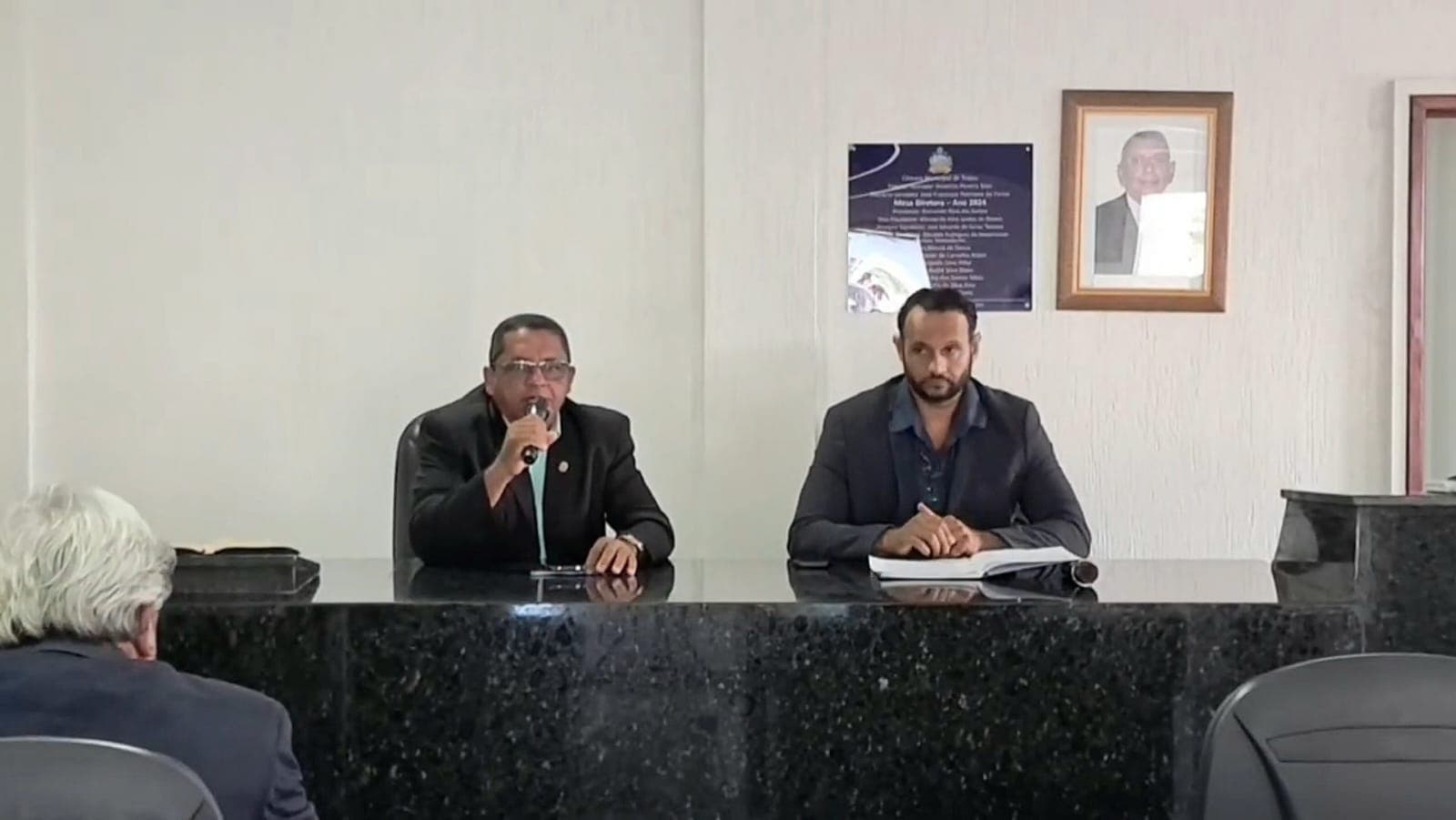 Imagem da notícia: Vereadores se reúnem em Plenário na 7ª Sessão Ordinária