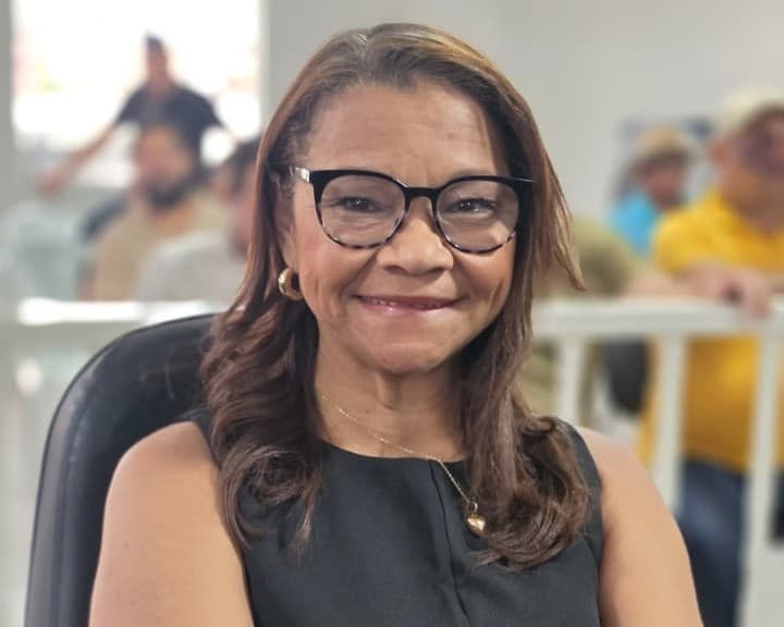 Imagem da notícia: Rita Dias toma posse como vereadora nesta quarta-feira na Câmara de Traipu.